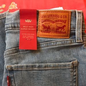 Levi Mile High Super Skinny